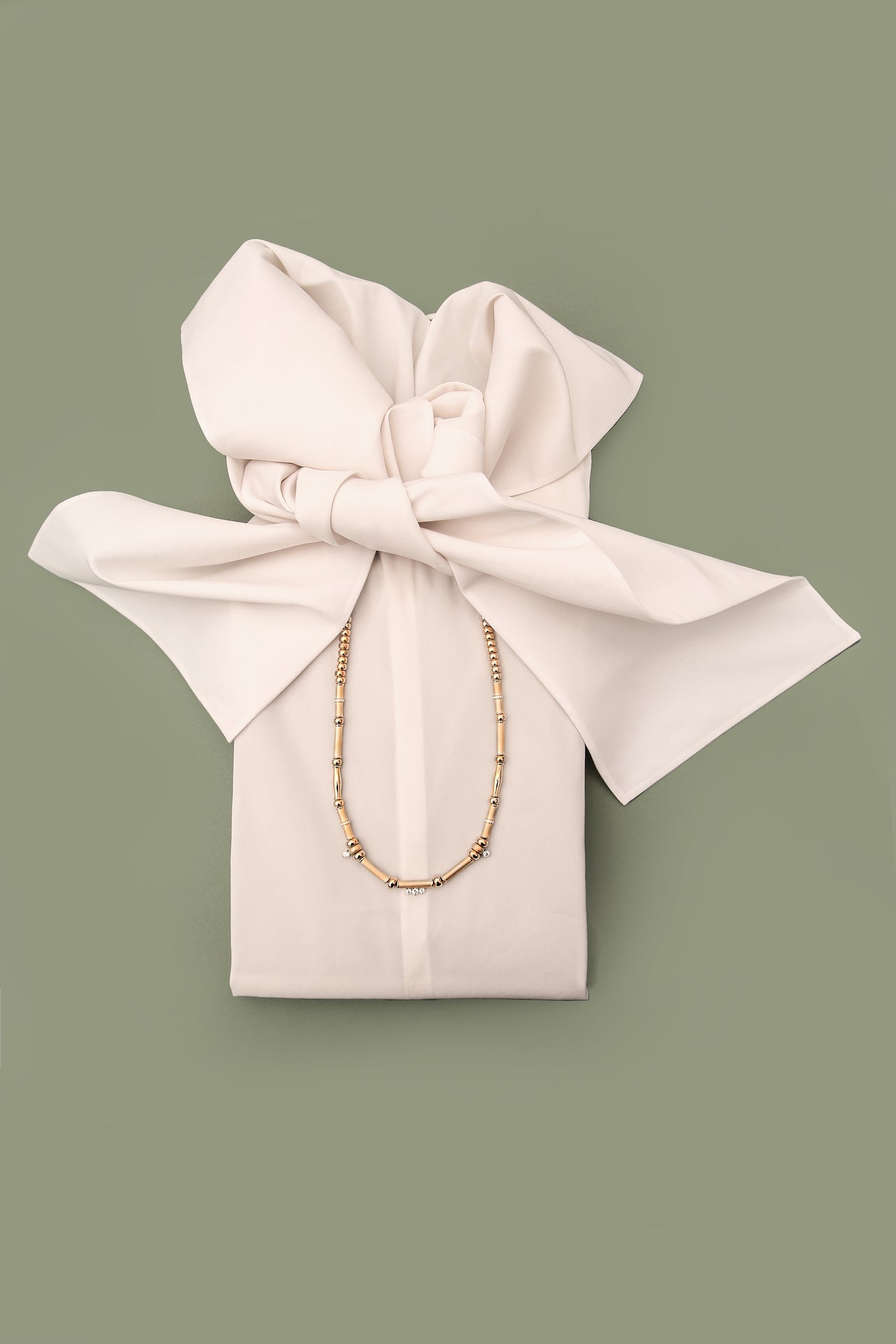 GOLDEN HOUR NECKLACE